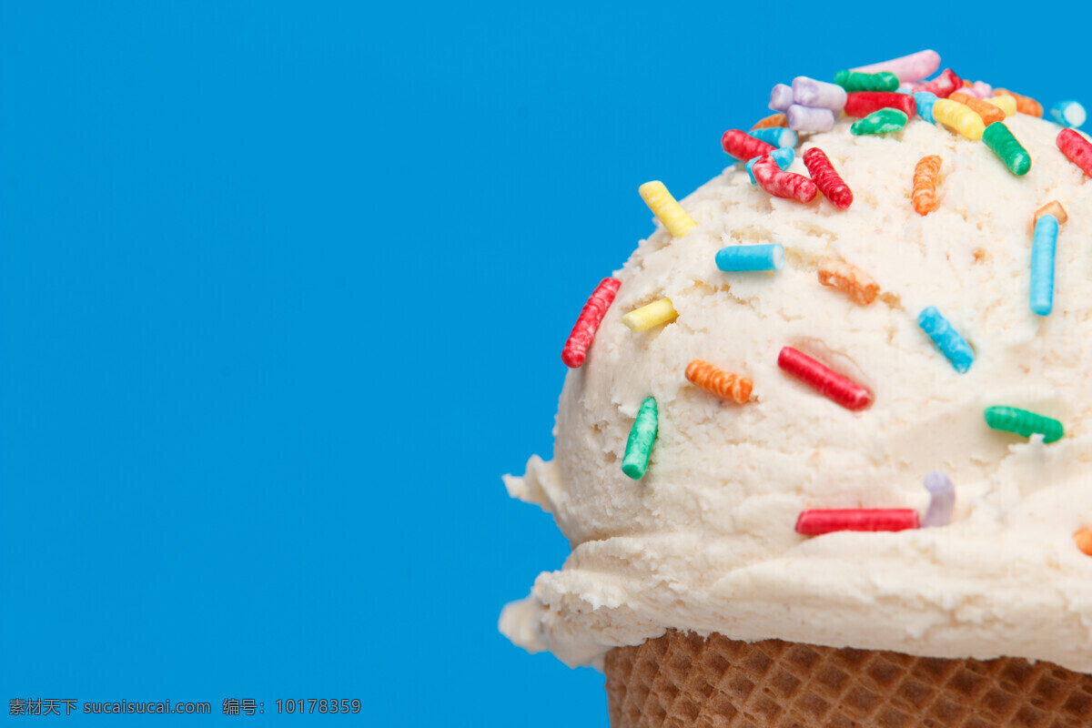 冰淇淋 上 面的 彩色 糖 彩色糖 甜筒 冰激淋 彩色背景 五彩背 其他类别 生活百科