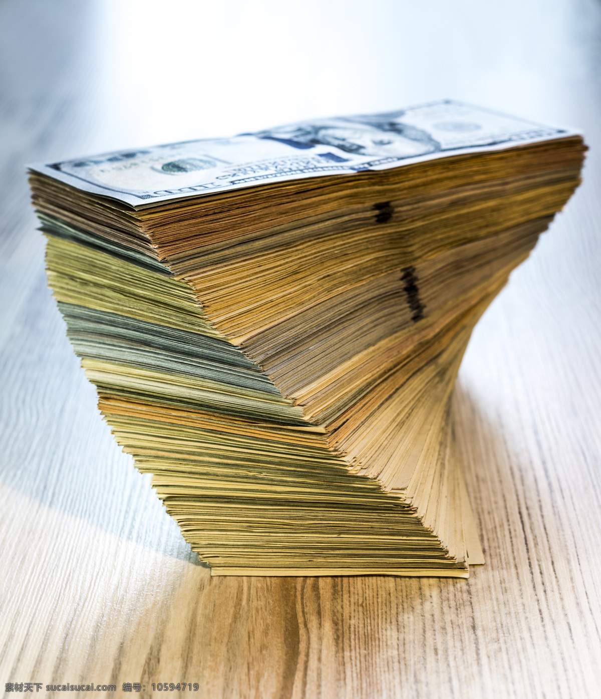 木板 上 美元 木板上的美元 钞票 纸币 钱 金融货币 金融财经 商务金融