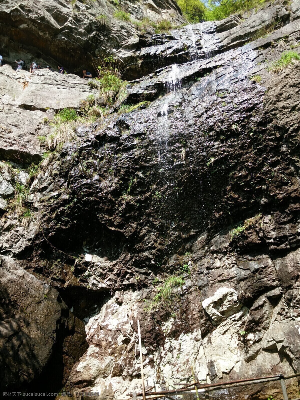 瀑布 小瀑布 细水长流 悬崖 石头 崖壁 山崖 岩石 水流 细流 流水 自然景观 山水风景