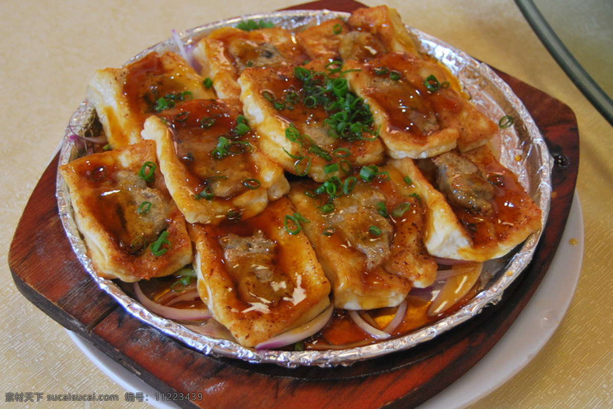 铁板让豆腐 菜品 菜式 美食 湘菜 农家菜 家常菜 特色菜 中餐 餐饮 传统美食 舌尖上的中国 餐饮美食