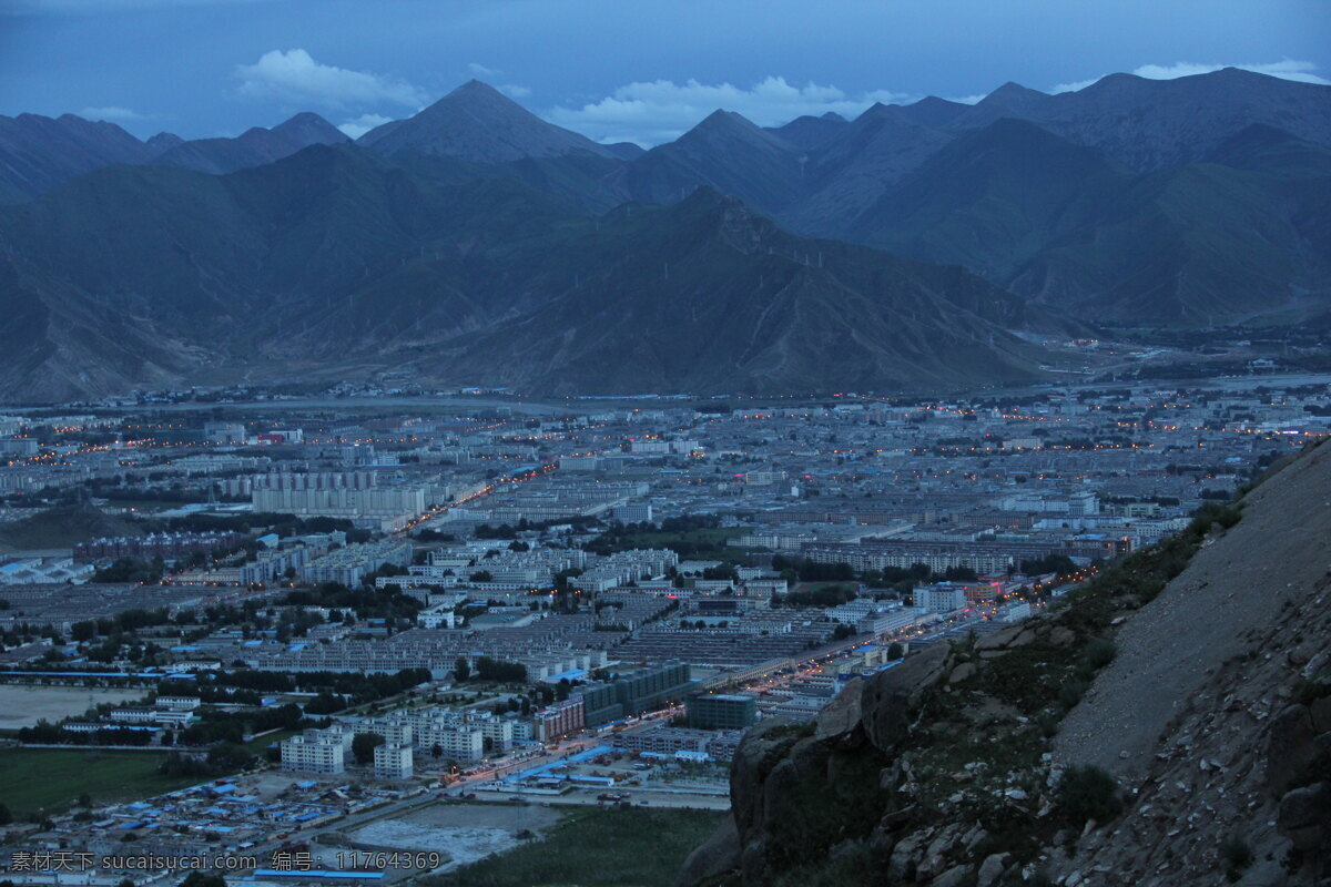 拉萨 青藏高原 色拉寺 拉萨全景 山峰 自然景观 风景名胜 蓝色