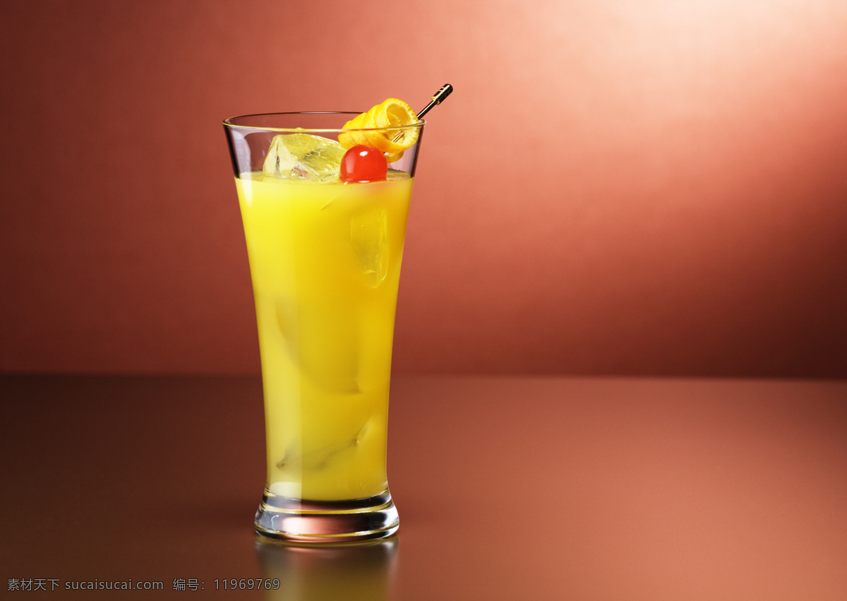 柠檬汁 冰块 玻璃杯 餐饮美食 饮料 饮料酒水 水果汁 软饮料 酒类 篇 psd源文件 餐饮素材