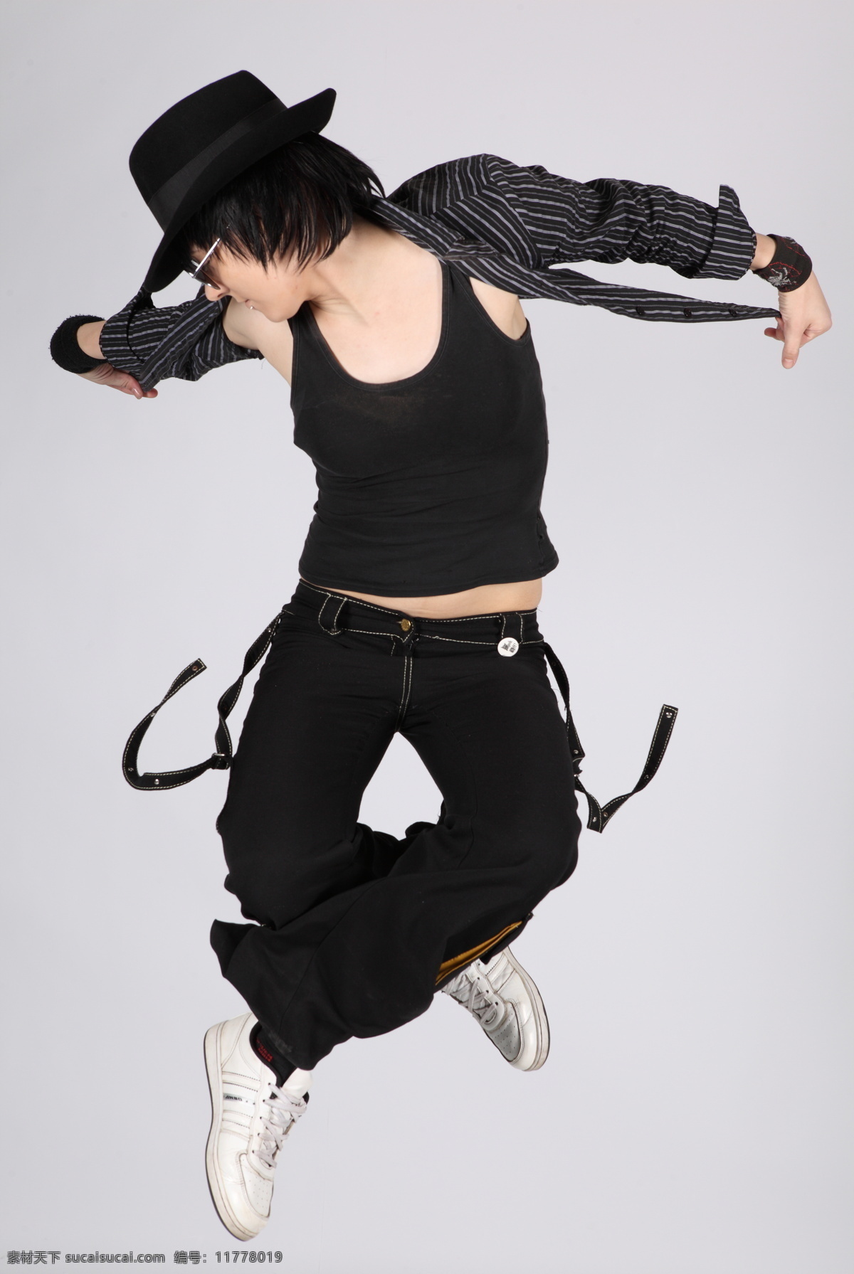 高雅 光影 人物图库 日常生活 特写 跳跃 舞蹈 舞者 舞姿 优雅 西方 jump 舞蹈音乐 运动人物 psd源文件