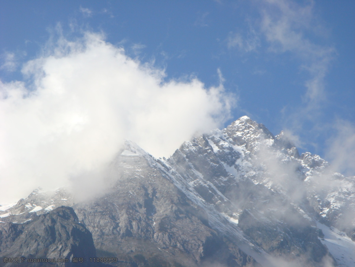 云中 雪山 雪山风景图片 雪山图片 雪山的图片 雪山巅峰 风景 生活 旅游餐饮