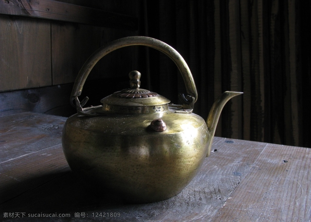 原创摄影图片 民间文化 传统文化 能工巧匠 工艺美术 铜酒壶 三峡铜匠 手工制作 手工艺品 文化艺术