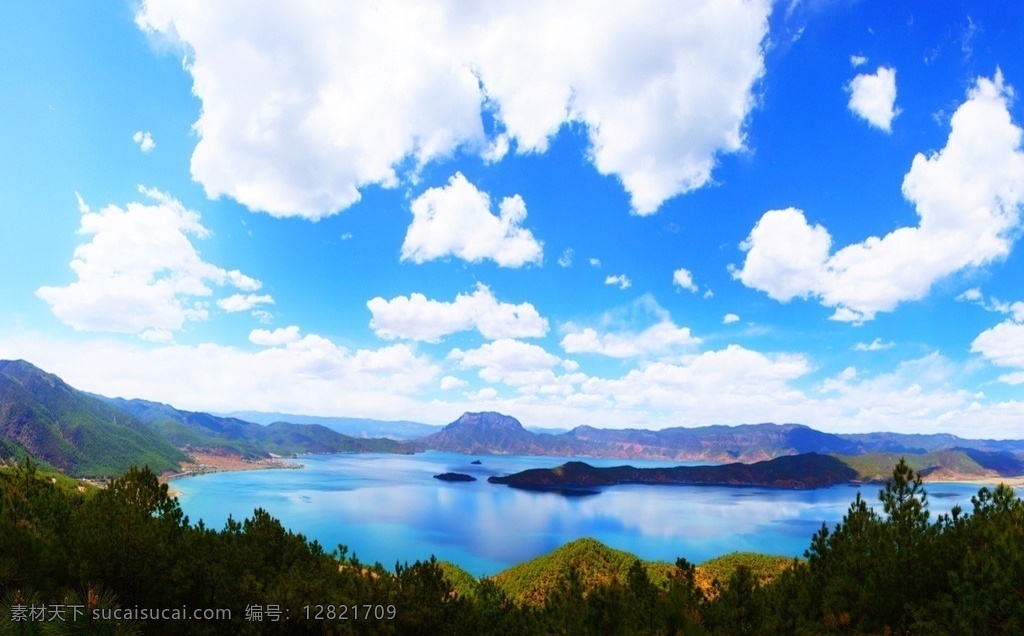 泸沽湖 湖泊 碧水蓝天 蓝天 清澈 云南 云南丽江 丽江旅游 旅游摄影 国内旅游