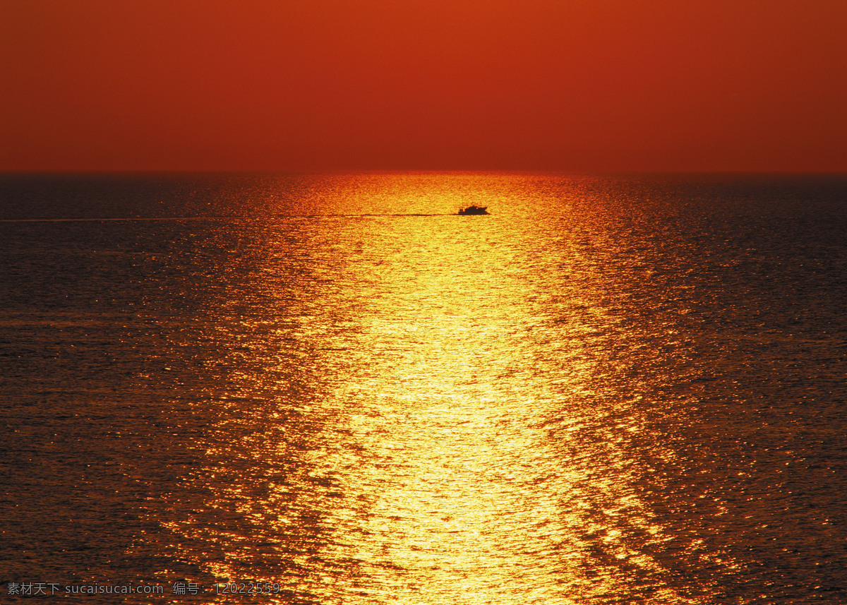 黄昏 下 行走 船只 风景 背景 湖水 波浪 海浪 自然风景 旅游摄影 jpg图片 jpg图库 大海 自然景观 黄昏下的大海 平静的海面 其他风光 红色