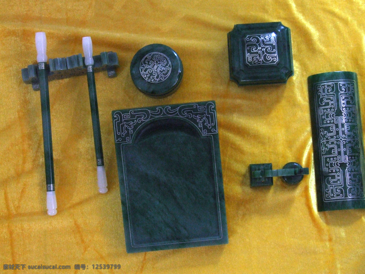 玉器 碧玉 错 银 夔龙 纹 文房 八 品 和田玉 玉石 玉 八品 子料 籽料 传统 文化 宝石 文化艺术 传统文化 摄影图库