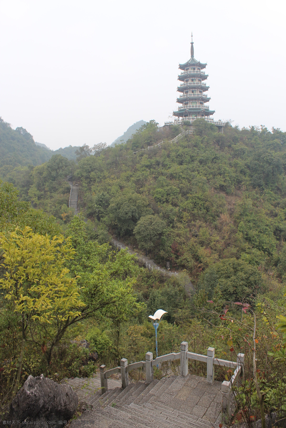 雷峰塔 百色 宝塔 山 旅游 风景 自然景观 建筑景观 塔 自然风景 白色