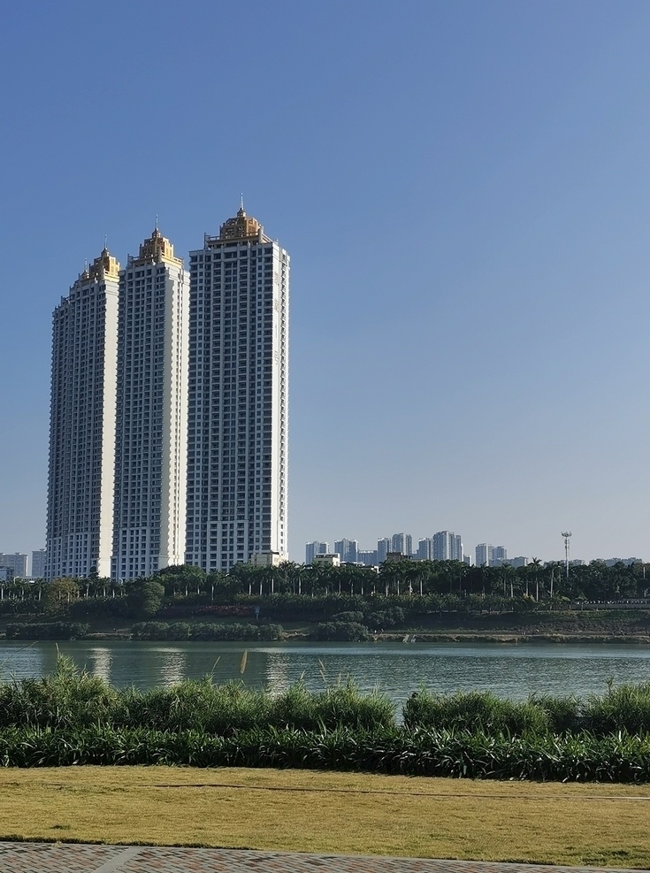 高楼图片 建筑 高楼 城市 天空 房子 住宅楼 城市建筑 摩天大楼 城市风景 住宅建筑 城市风光 都市风光 建筑园林 建筑摄影
