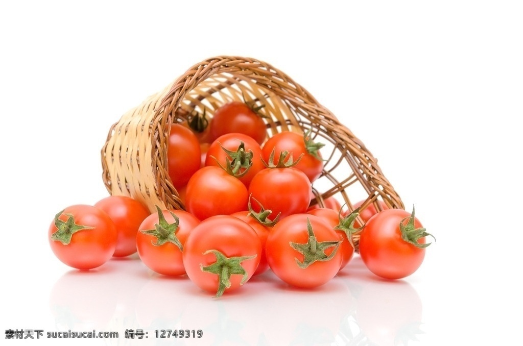 篮子 倒 出来 西红柿 高清摄影 生活百科 近景 特写 微距 蔬菜 新鲜 番茄 餐饮美食 食物原料
