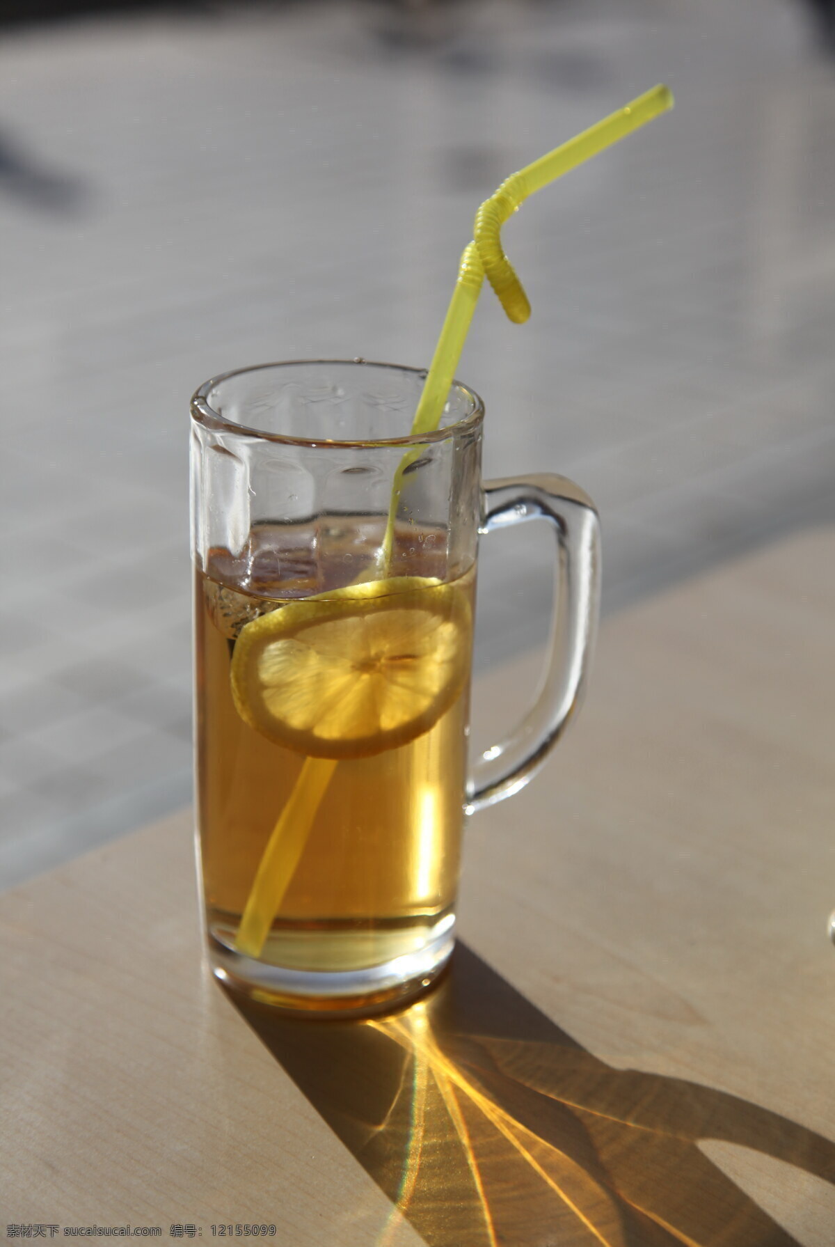 冰茶 玻璃杯 餐饮美食 茶饮 柠檬茶 柠檬片 吸管 冰 冰柠檬茶 面爱面 柠檬红茶 饮料 饮料酒水 psd源文件 餐饮素材