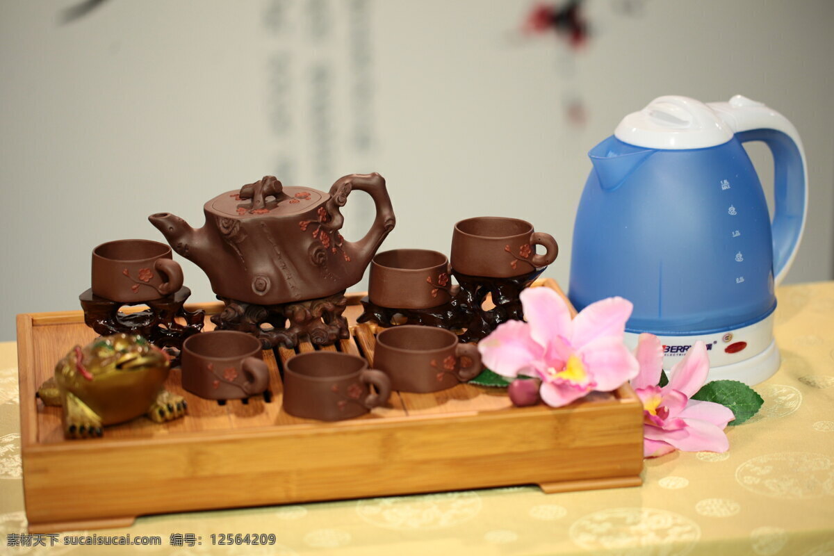 紫砂壶 茶具 茶道 茶艺 茶壶 茶杯 茶道用具 宜兴 紫砂 梅花 套组 中华 传统 文化 艺术 工艺品 商品展示 传统文化 文化艺术