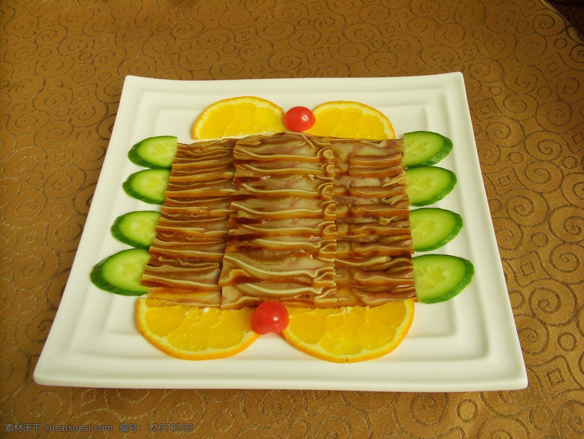 黄瓜猪耳 菜 黄瓜 猪耳 橙子片 盘子 传统美食 餐饮美食