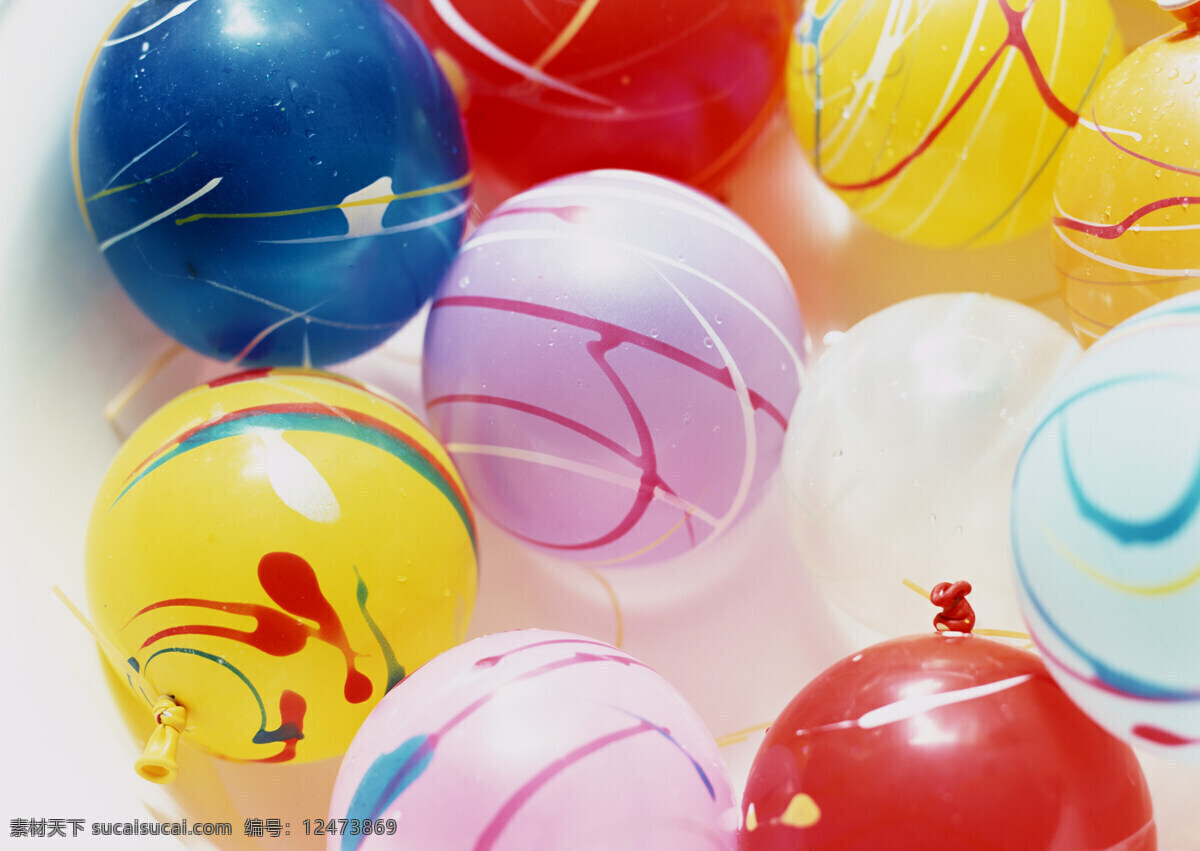 水球 　 气球 水 盆 夏季 清凉 玩具 娱乐 生活百科 生活素材 温馨 摄影图库