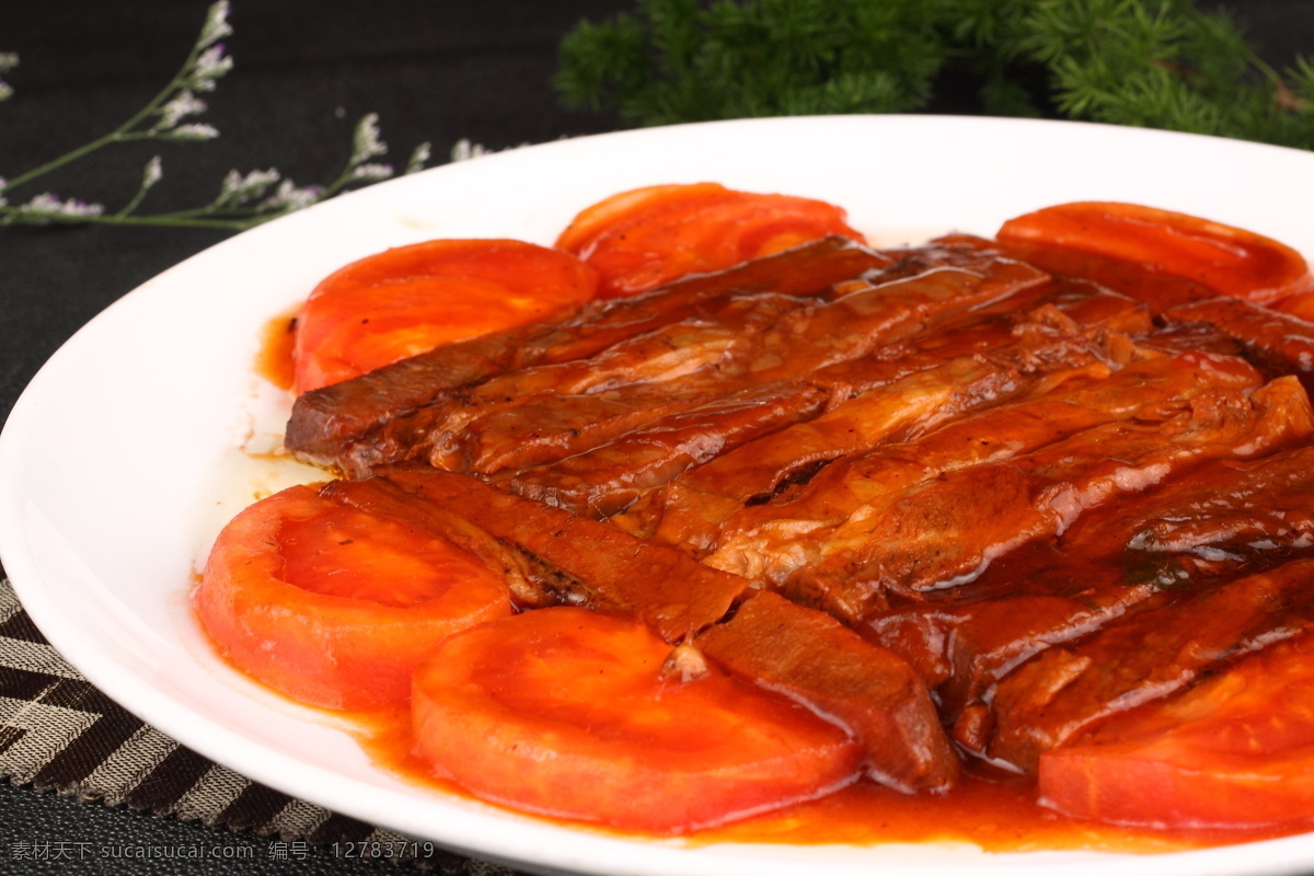 肉 牛肉 牛肉条 炖肉 红炖牛肉条 白盘 圆盘 餐饮美食 传统美食