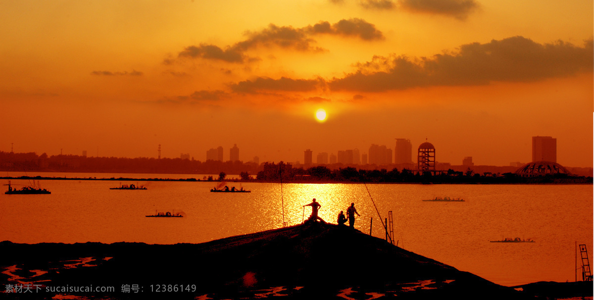 傍晚的沂河 沂河 傍晚 黄昏 鱼船 太阳 旅游摄影 国内旅游 沂河风光 摄影图库 300