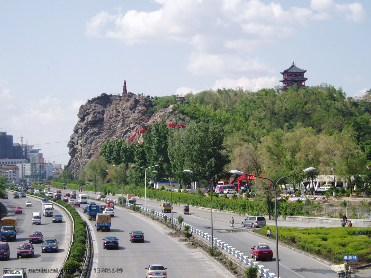 乌鲁木齐 红山 公园 红山园 新疆 红山公园 河滩 快速路 交通 马路 车来车往 国内旅游 旅游摄影