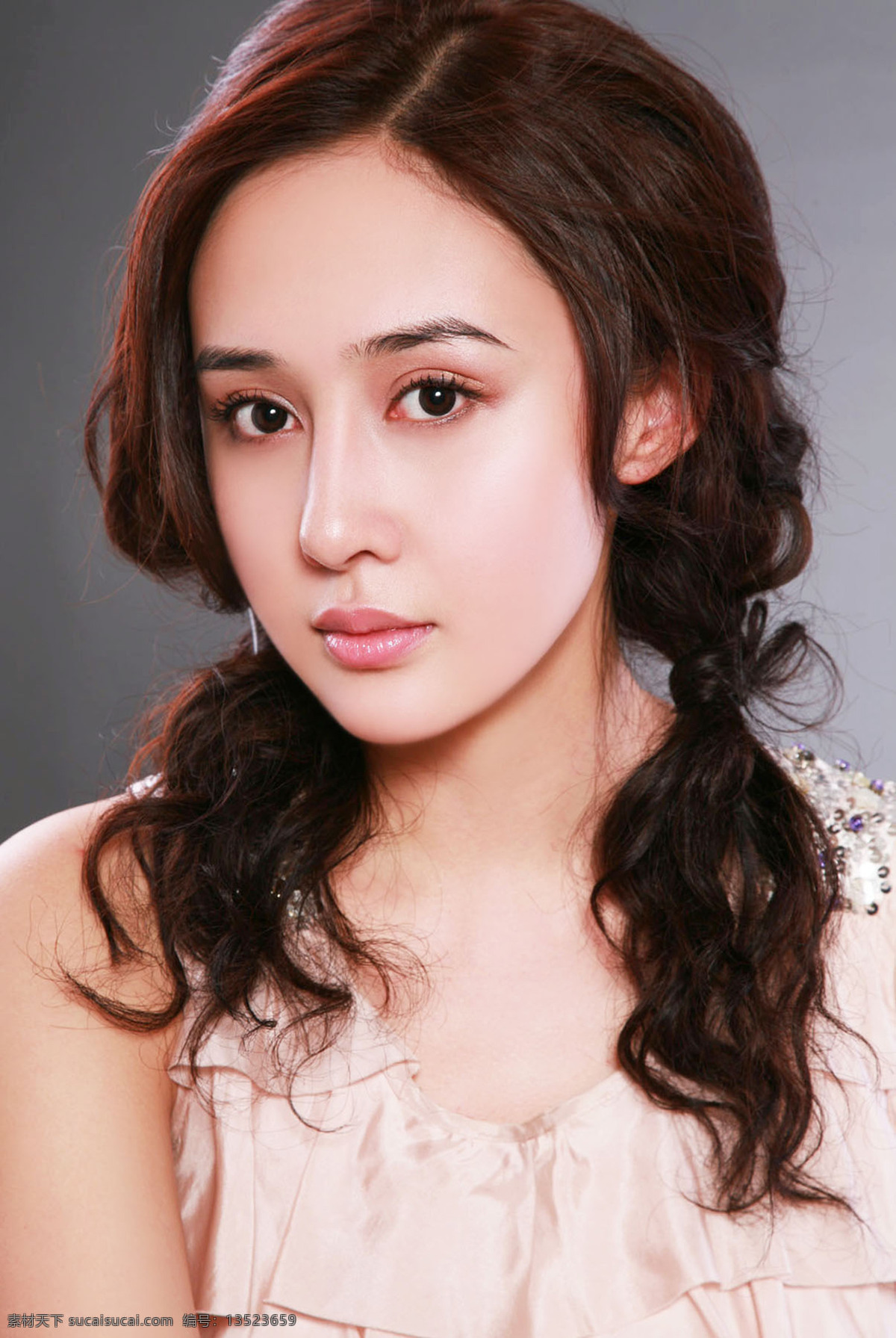 陈美行 明星 歌星 美女 玉女 白领 高贵 青春 青纯 亮丽 美丽 可爱 时尚 靓妆 妆容 性感 唯美 写真 美女明星 明星偶像 人物图库