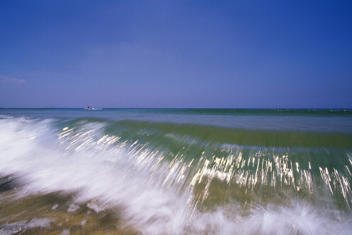 全球 首席 大百科 海边 海浪 海水 海滩 浪花 沙滩 风景 生活 旅游餐饮