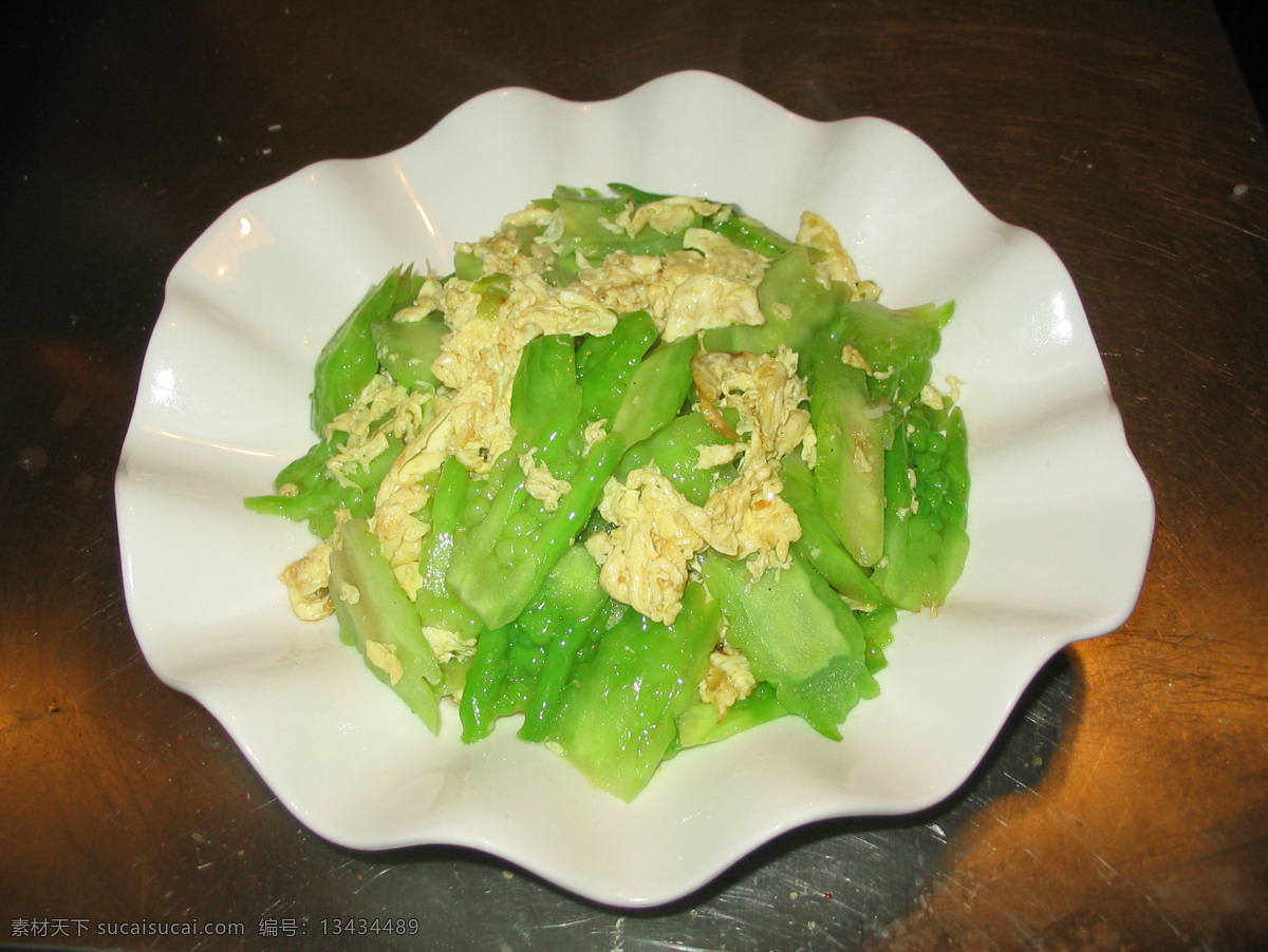 苦瓜炒鸡蛋 苦瓜 鸡蛋 凉瓜炒鸡蛋 炒鸡蛋 餐饮 传统美食 餐饮美食