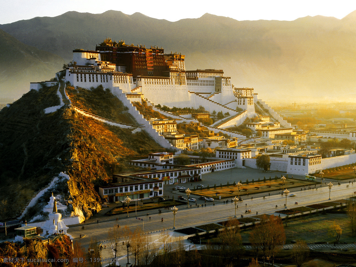 布达拉宫 西藏 拉萨 全景 早晨 晨曦 晨光 旅游摄影 国内旅游 摄影图库