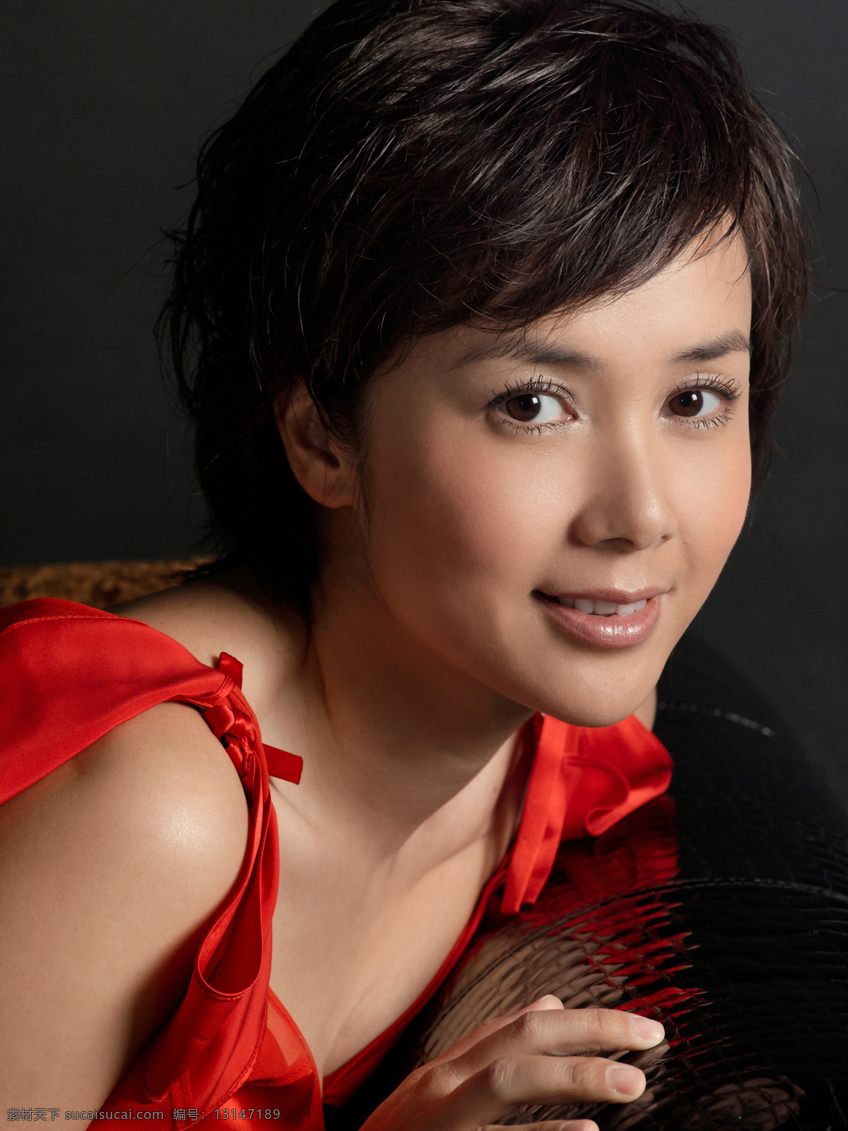 高清 美女 女人 时尚美女 明星偶像 人物 人物摄影 人物素材 生活人物 职业人物 模特 明星图片 人物图片