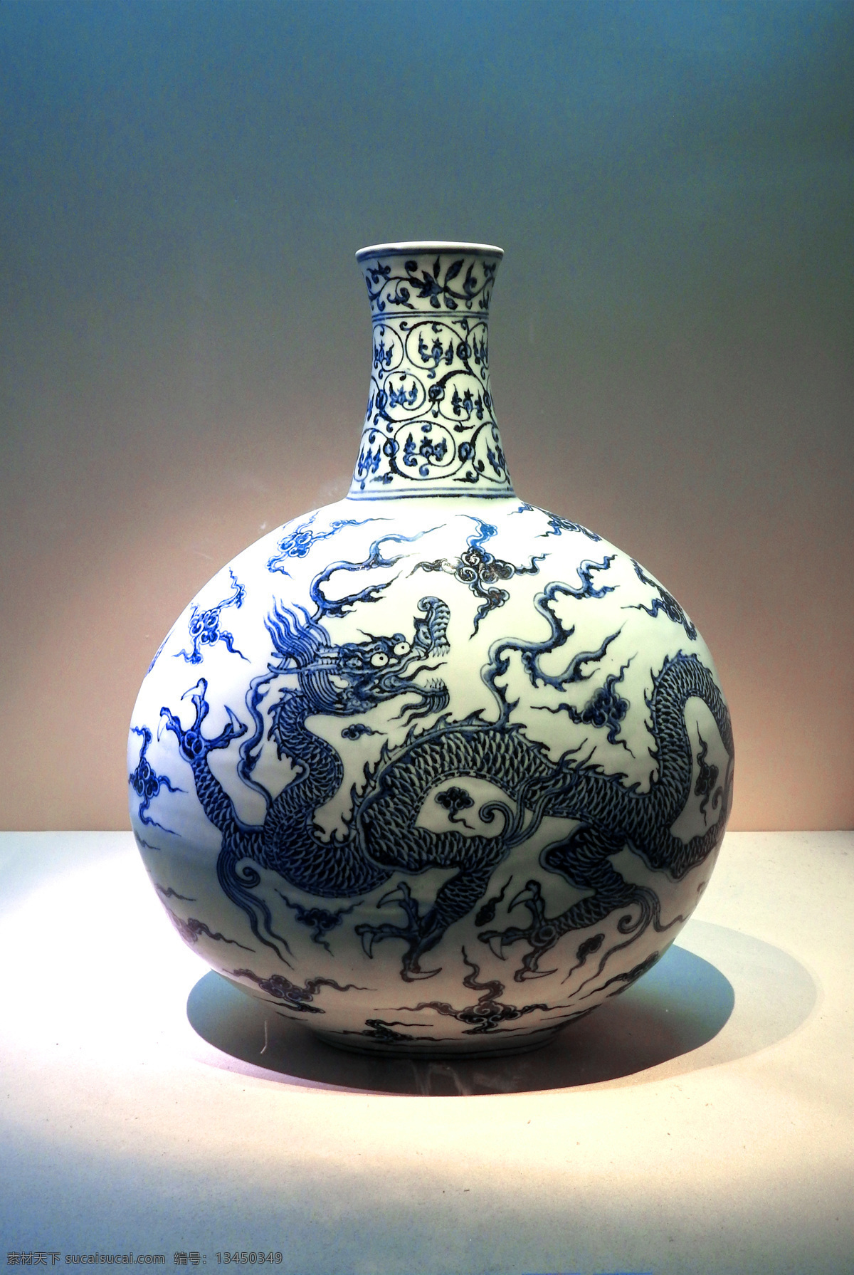 中式 古董 陶瓷 花瓶 工艺品 实物摄影 产品摄影 生活百科 生活素材