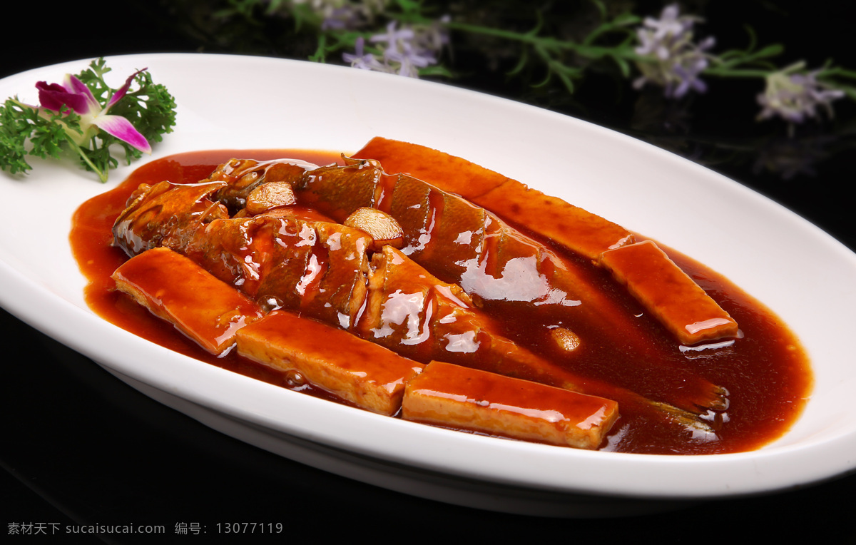 老豆腐 烧 黄花鱼 黄鱼烧豆腐 小黄鱼烧豆腐 豆腐烧小黄鱼 老豆腐烧黄鱼 小野鱼烧豆腐 小黄鱼豆腐 豆腐烧黄花鱼 豆腐烧黄鱼 烧豆腐 烧黄鱼 海鲜 餐饮美食 传统美食