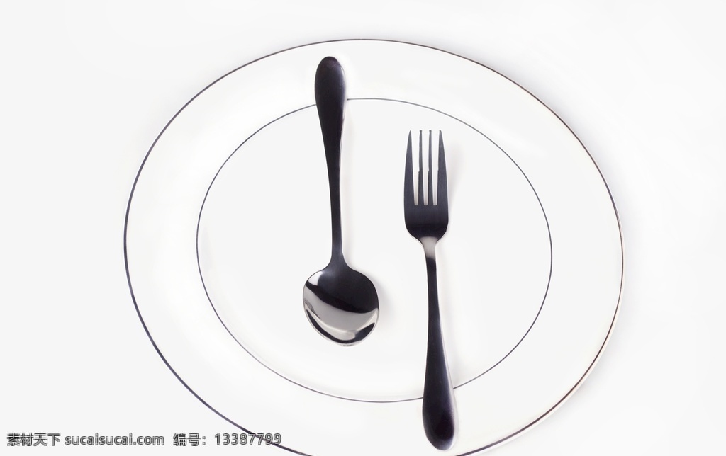 白色 盘子 叉子 金属 拍摄 生活百科 家居生活