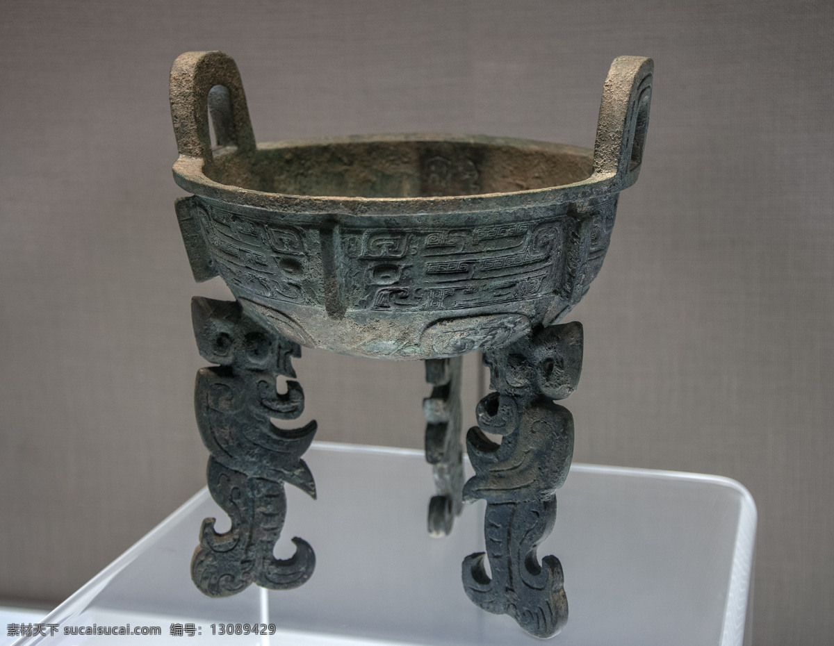扬鼎 青铜器 青铜鼎 兽面纹 西周 古代纹饰 古代手工艺 文物 古代文明 中国古文明 文化收藏 中华文明 文化艺术 传统文化 中华文物