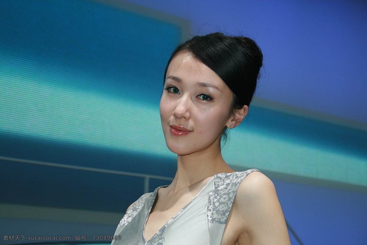 美女混血 混血 美女 模特 汽车 人物 人物摄影 职业人物 人物图库