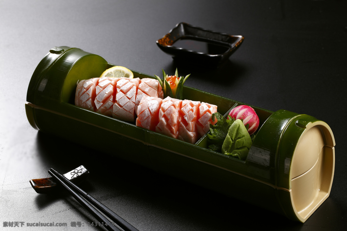 三文鱼腩刺身 餐饮美食