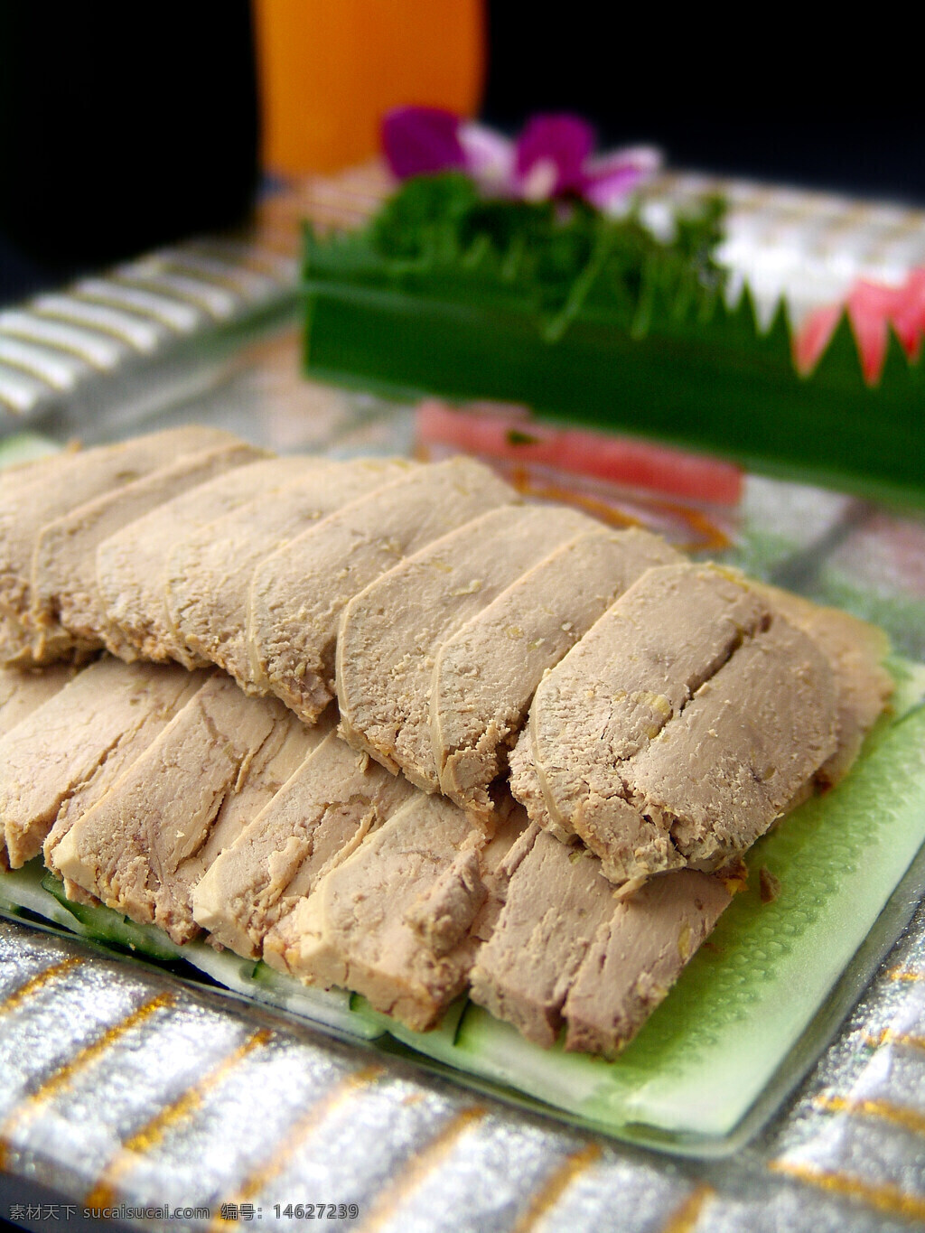 鹅肝 法式美食 西式佳肴 法国料理 餐饮美食 精致菜肴 口感绵密 食材精良 美食摄影 美食文化 高端餐饮 冷盘菜肴 特色美食