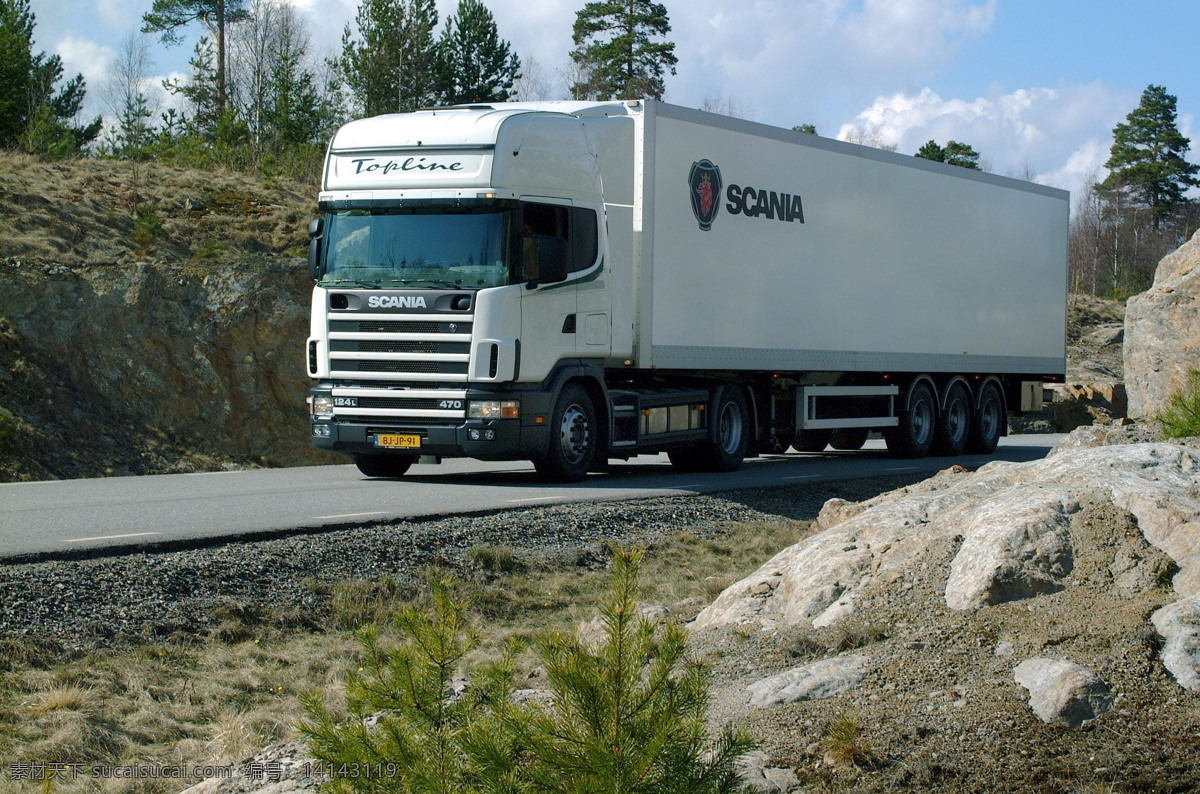 斯堪尼亚 重卡 厢式货车 大车头 加长车身 柴油发动机 大马力 大吨位 货物搬运 运输工具 载重卡车 瑞典生产制造 现代交通工具 交通工具 现代科技
