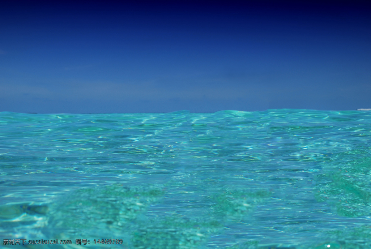 海水图片 海水 海面 波涛 旅游 水天一色 蓝天 美景 湛蓝 海浪 海波 清澈 自然景观 自然风景