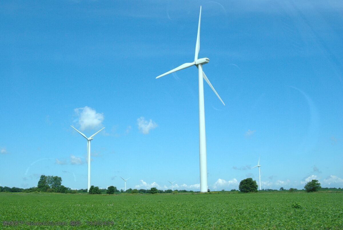 绿色草原 上 风车 绿色 草原上 风力发电 绿色能源 清洁能源 工业生产 现代科技